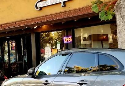 Le Soleil Vietnamese Noodles & Grill