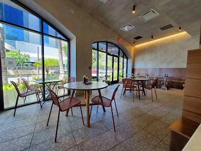 An Di Dzo - Vietnamese Restaurant