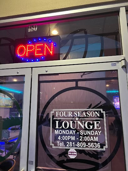 Four Seasons Lounge - Vietnamese Restaurant