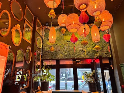 Miss Saigon Vietnamese Restaurant & Lounge - Vietnamese Restaurant