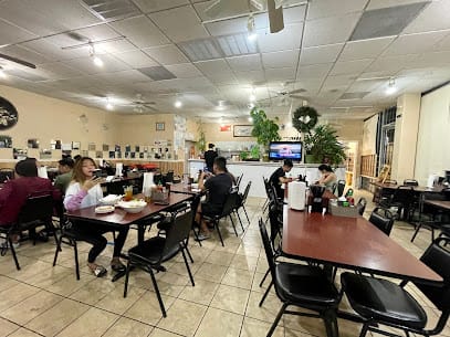 Phở A Hùng by Night - Vietnamese Restaurant