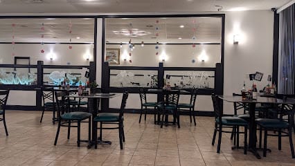 Pho N' Rolls - Vietnamese Restaurant