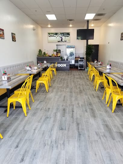 Pho Noon - Vietnamese Restaurant
