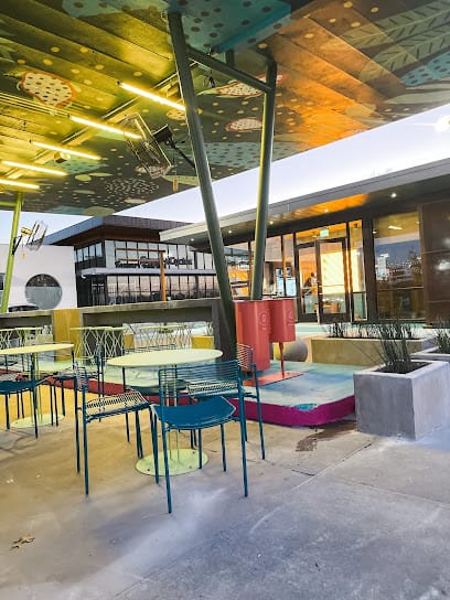 Saigon Hustle | Garden Oaks - Vietnamese Restaurant