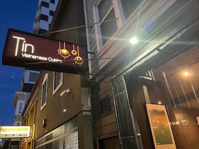 Tin at 937 Howard (near 5th St) - Vietnamese Restaurant